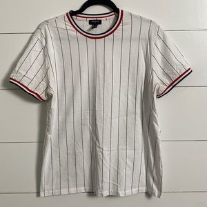 RINGER STRIPED TEE SIZE LARGE FOREVER 21